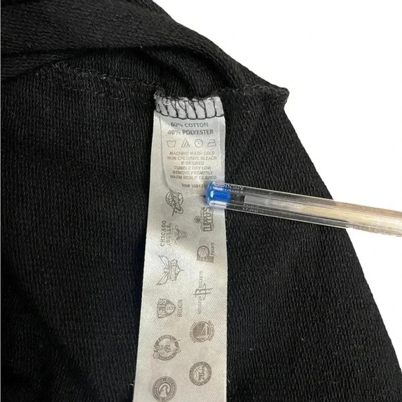 NBA San Antonio Spurs Basketball Black Cropped Hoodie Juniors size Large - Picture 7 of 12